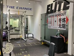 -汗水空间私教健身连锁(SM广场店)