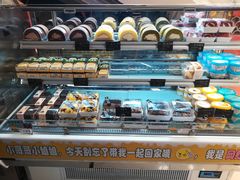-金色麦甜糕点(面包.蛋糕.华苑店)