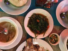 -Pakwan Restaurant & Bar