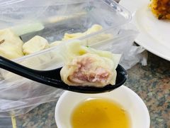 三鲜大馄饨-万寿斋(山阴路店)