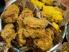 -BHC炸鸡(明洞总店)