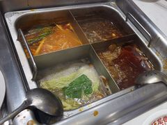 -旺龙巷重庆脆毛肚火锅·潜山扛把子店(潜山商业街店)