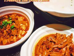 -鱼头泡饭·湖北菜·非物质文化遗产(岳家嘴总店)