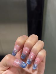 -甲·铺轻奢美甲美睫