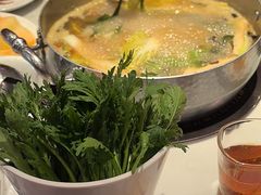 -七欣天香辣蟹火锅(闵行浦江欢乐颂店)