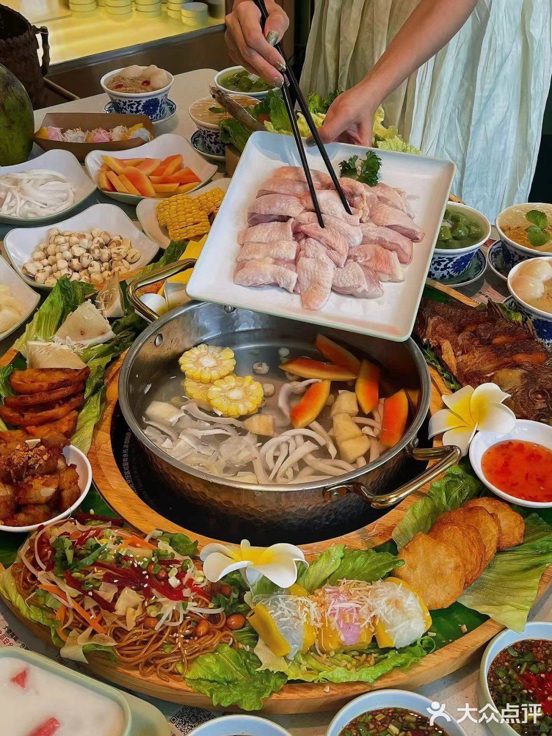 想知道王校长和小王的美食秘密吗[爱心]