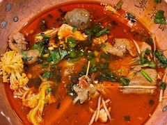 -成都你六姐·牛肉冒菜(城市集市合生汇店)