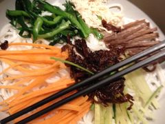 -云海肴·汽锅鸡·云南菜(天山百盛优客店)