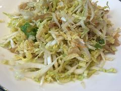 白菜拌蜇皮-船梆煮•蒸汽海鲜·炉火烤肉(五四广场店)