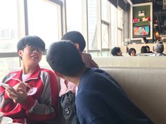 -大头虾越式风味餐厅(光明广场店)