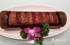 Bamboo Steamed Pork