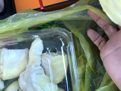 -上海龙吴水胜海发市场