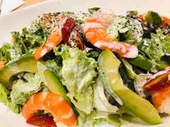 牛油果鲜虾沙拉-UPPER KITCHEN(延安路店)
