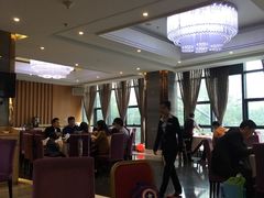 -方鼎食府
