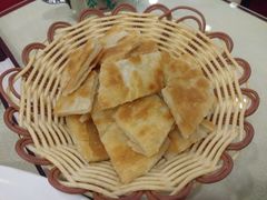 鱼头泡饼-东四民芳餐厅(世茂工三店)