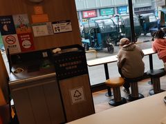-麦当劳(杭州国际服装城店)