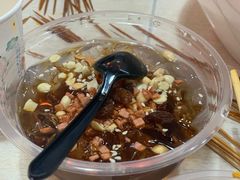 红糖冰粉-蜀串香牛杂火锅串串