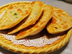 三鲜韭菜盒子-香融府·烤鸭·家常菜(马家堡路店)