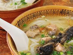 -正宗李家土鸡米线店