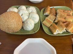 -舒小笼松针小笼包