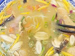 -香麒园·过桥米线·南湖雅宴