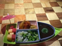 -蜜桃餐厅·伴山(绿宝广场店)