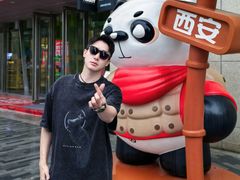 -王府井百货熙地港店