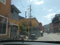 -百里峡七彩艺术小镇