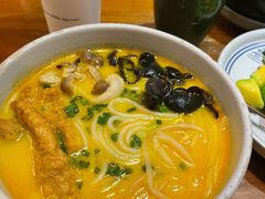 金汤酥肉酸辣米线-云海肴·云南小炒·汽锅鸡(天津国金汇店)