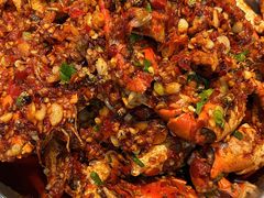 -凤凰路何眼镜香辣蟹(花果园店)