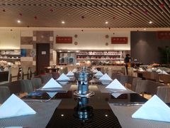 大堂-筠咖啡西餐厅(上海国展宝龙丽筠酒店)