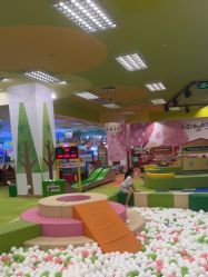 -莫莉幻想儿童乐园(武汉金银潭永旺店)