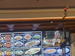 -八府香鸭·啫啫煲(华山路店)