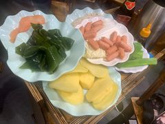 -肖肖酸萝卜鱼火锅(总店)