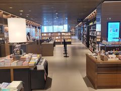 -茑屋书店(天目里店)