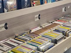 -浣熊唱片店(上海影城店)