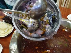 -刘胖娃鱼庄·特色肥肠鱼(杨家坪店)