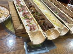 -胡须哥网红竹筒菜