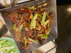 -弄堂里(滨江龙湖天街店)
