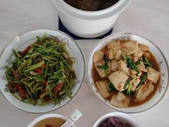 -爱的果实月嫂育婴师(世纪东方店)
