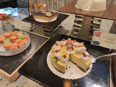-怡豪大饭店·银顶旋转餐厅