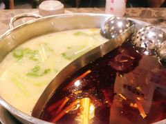 -肖肖酸萝卜鱼火锅(总店)