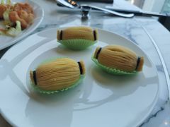 金枕榴莲酥-唐阁海景中餐厅·早茶·粤菜•生日聚餐(海口朗廷酒店)