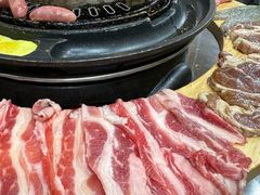 -胡悦里韩式烤肉(芝罘万达广场店)