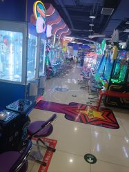 -开心巴士(世纪东方商业广场店)