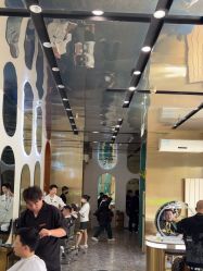 -卡尔诗·科技美肤连锁