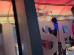 -东方明珠259米全透明悬空观光廊