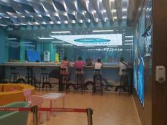 -Swim斯卫姆国际儿童游泳中心(红博中央公园店)