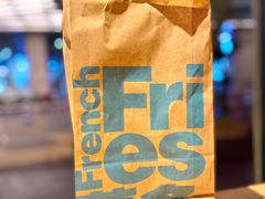 -麦当劳(海岸城店)