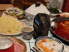 -旧街市鲜货老火锅(大光路店)